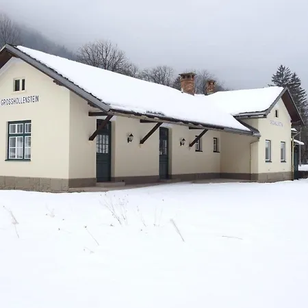 Ferienhaus Bahnhof Grosshollenstein Holiday home